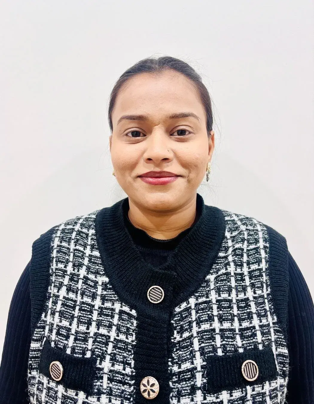 Ms. Roshni Koli